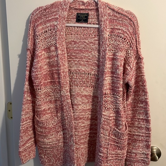 🌸Abercrombie & Fitch sweater 🌸 - Picture 2 of 4